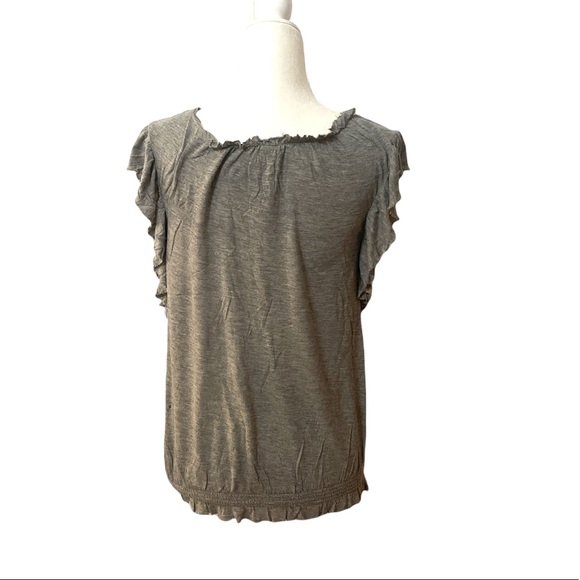 Women’s Ruffled Shirt - Picture 6 of 9